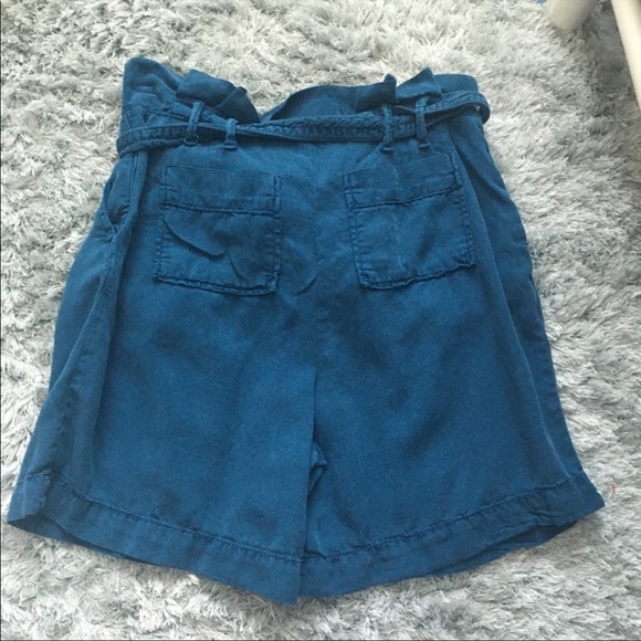 Anthropologie blue paper bag Bermuda shorts - Picture 4 of 4